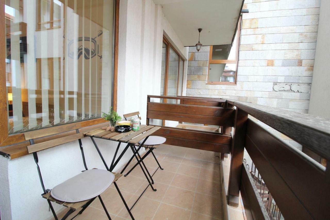 Pine Tree Apartment 2 - B7 Банско Екстериор снимка