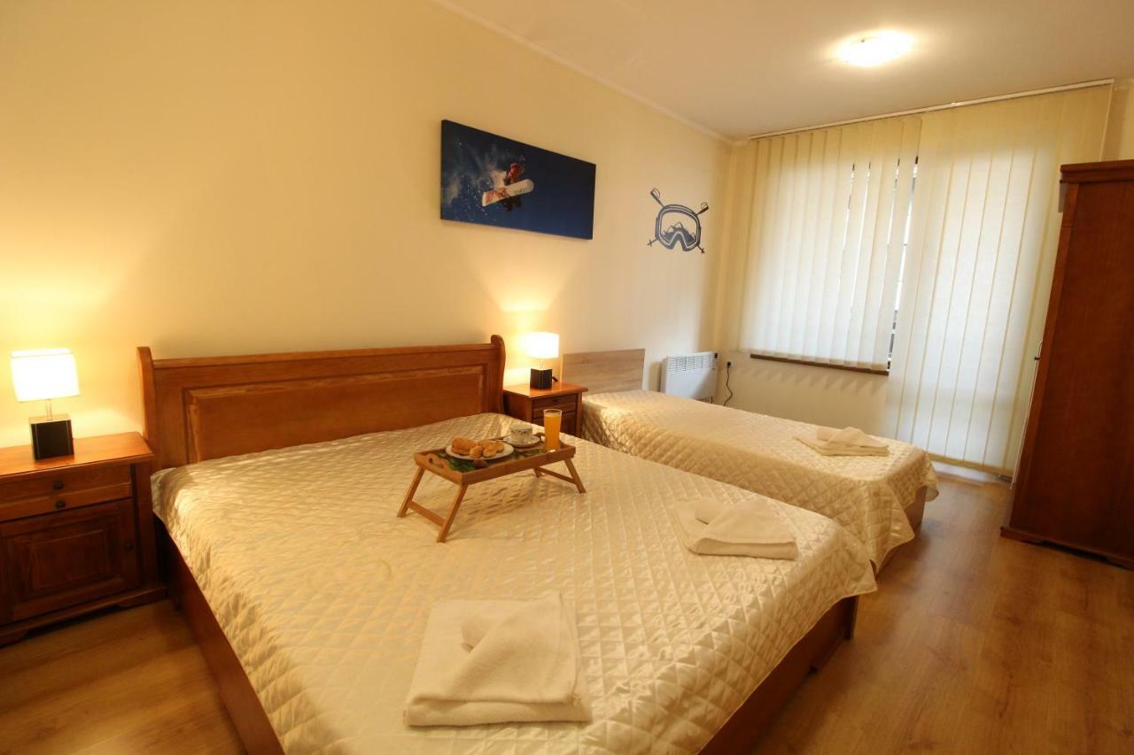 Pine Tree Apartment 2 - B7 Банско Екстериор снимка